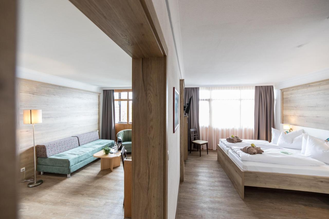 Aktivital Hotel Бад-Грісбах Екстер'єр фото