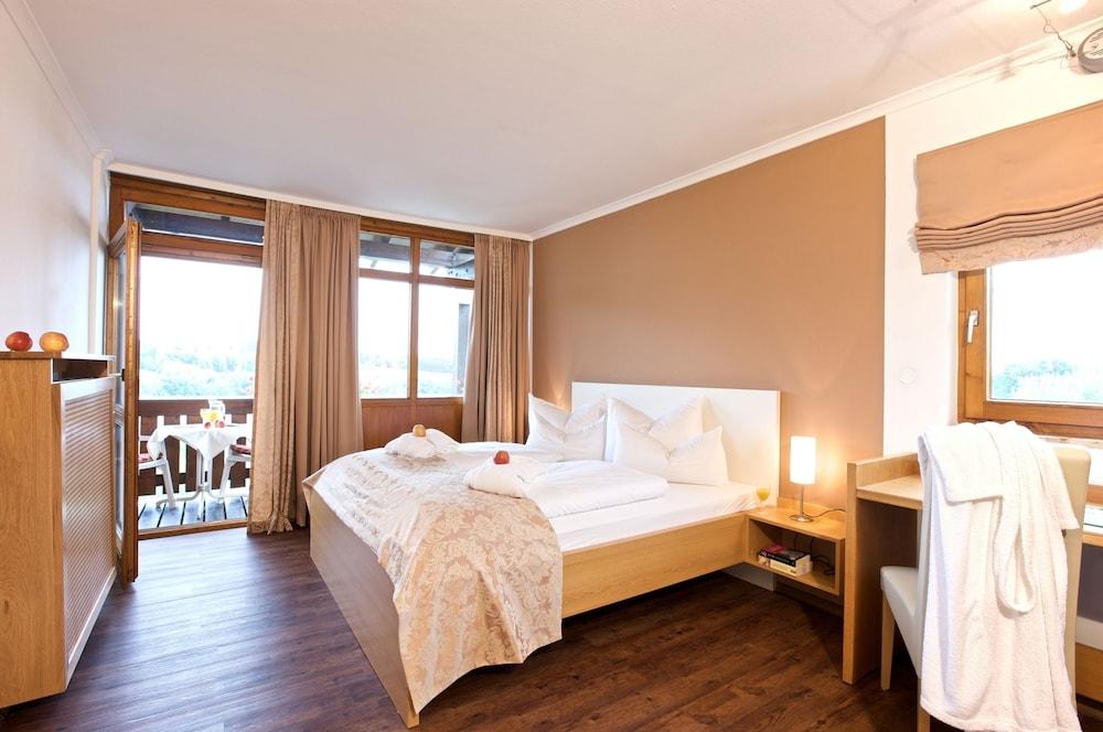 Aktivital Hotel Бад-Грісбах Екстер'єр фото