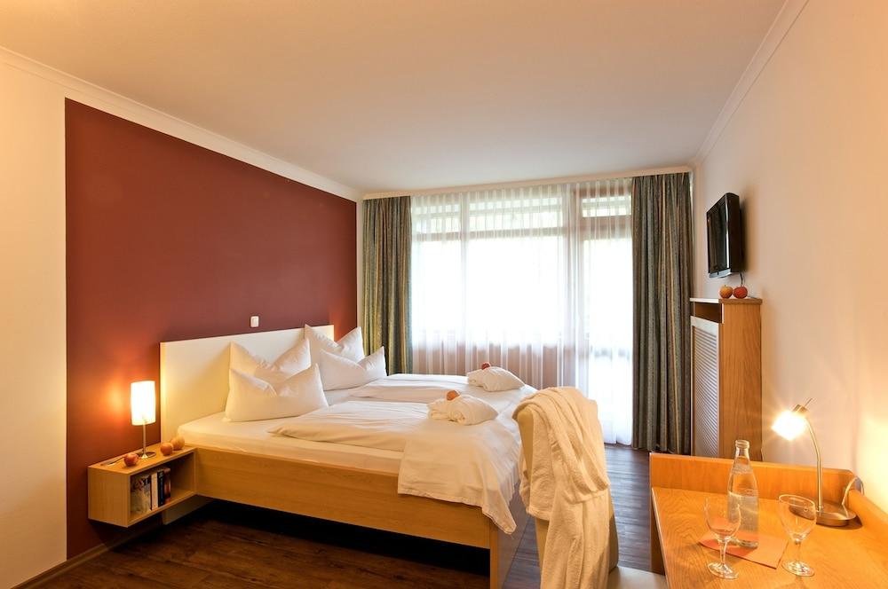 Aktivital Hotel Бад-Грісбах Екстер'єр фото