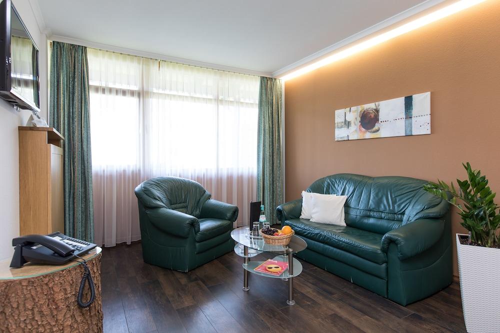 Aktivital Hotel Бад-Грісбах Екстер'єр фото