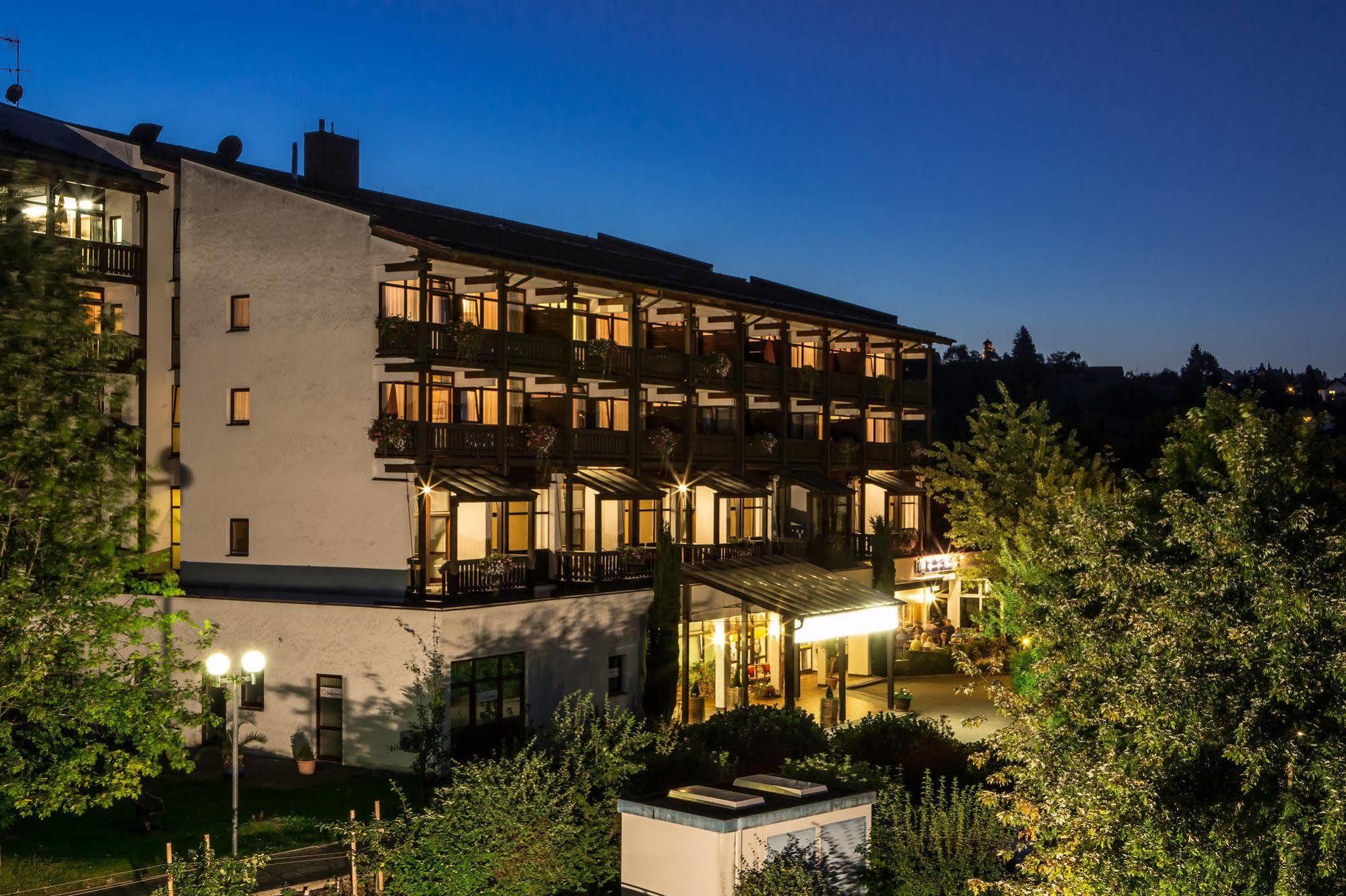 Aktivital Hotel Бад-Грісбах Екстер'єр фото